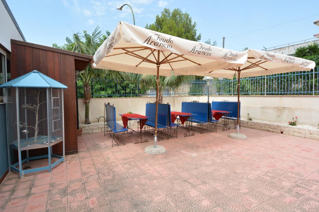B&B La Castellana Marina di Ragusa Εξωτερικό φωτογραφία